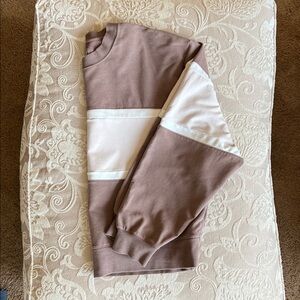 Abercrombie & Fitch Dusty Mauve Pullover